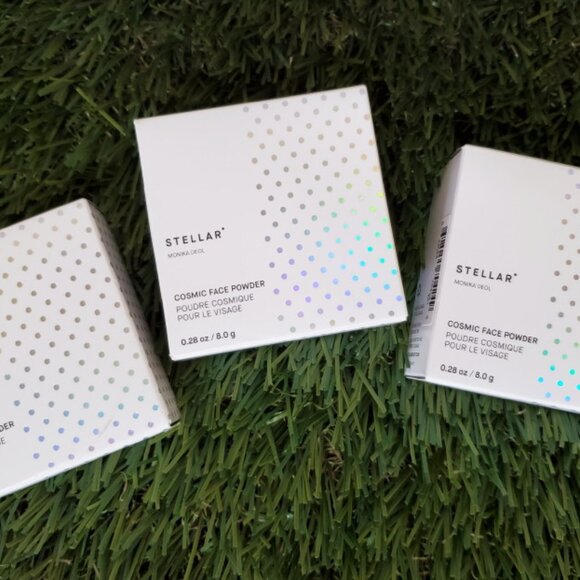 Stellar Cosmic Face Powder - Picture 2 of 5